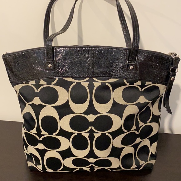 Coach black monogrammed tote - Picture 3 of 7